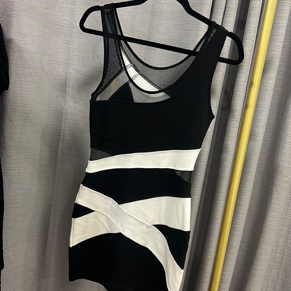 Bebe dress size small